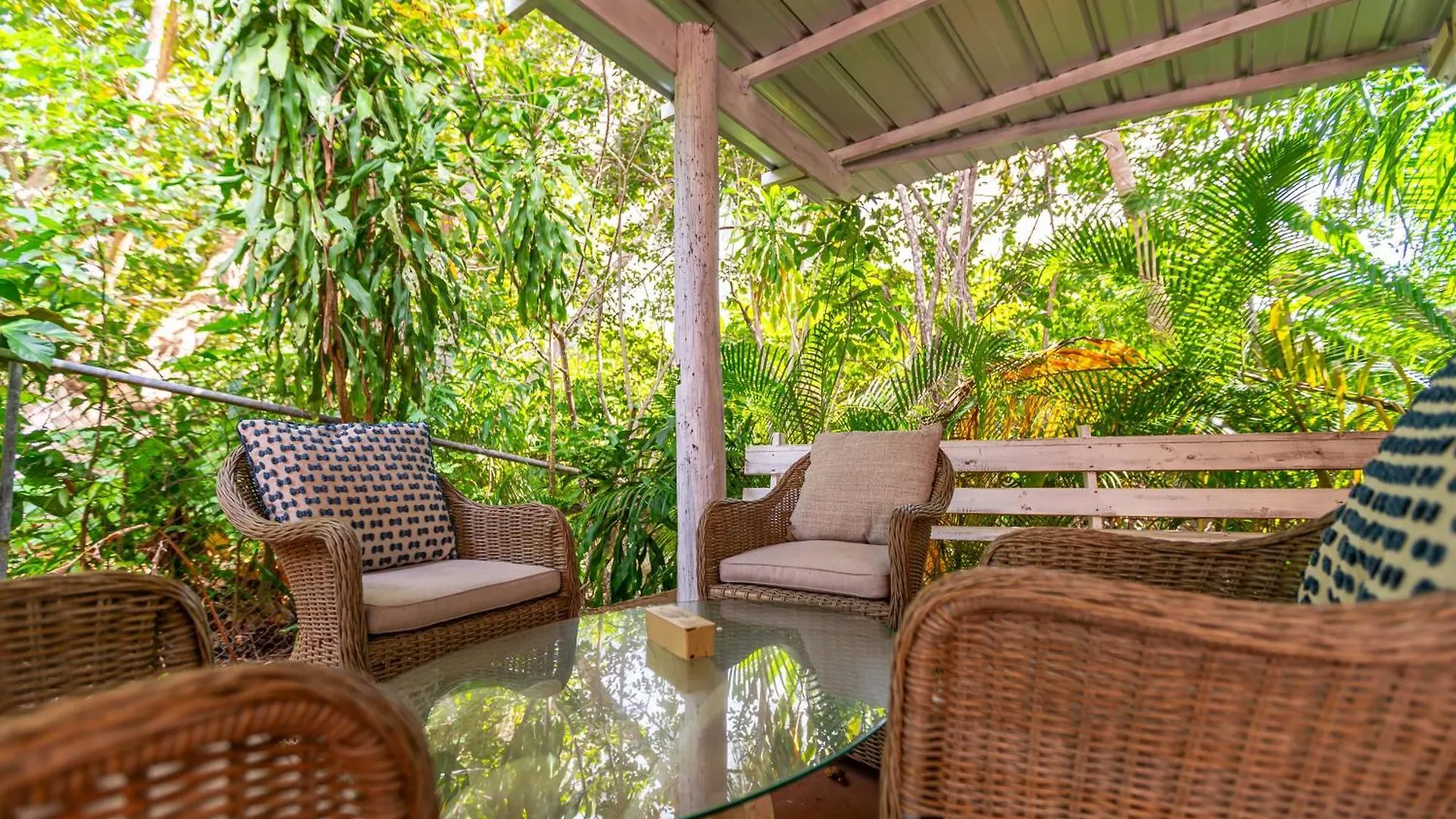 3 Bedroom Retreat In Rincon Casa Pina Suave, Rustic With Yard & Patio Tatil Evi