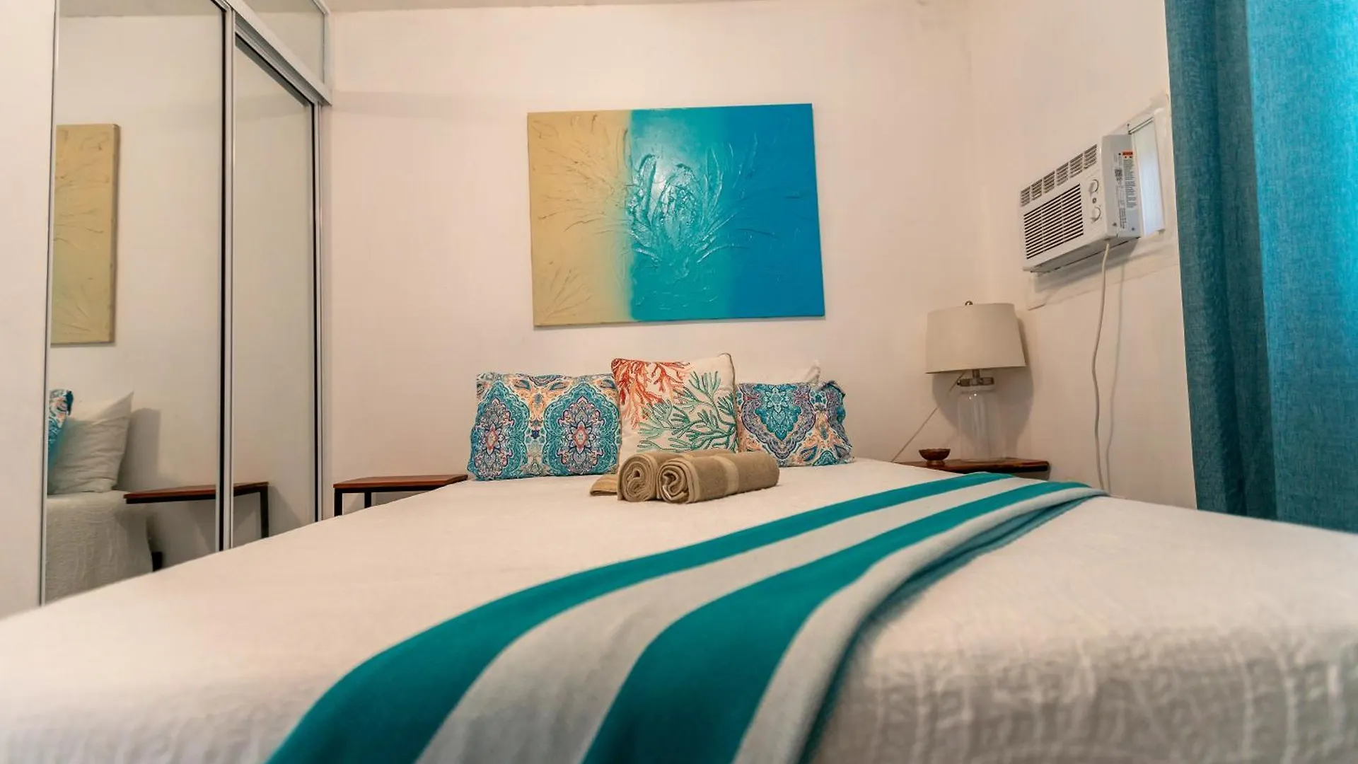 3 Bedroom Retreat In Rincon Casa Pina Suave, Rustic With Yard & Patio