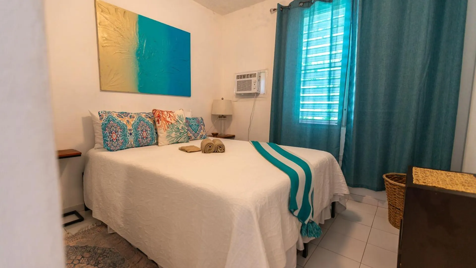 3 Bedroom Retreat In Rincon Casa Pina Suave, Rustic With Yard & Patio Tatil Evi
