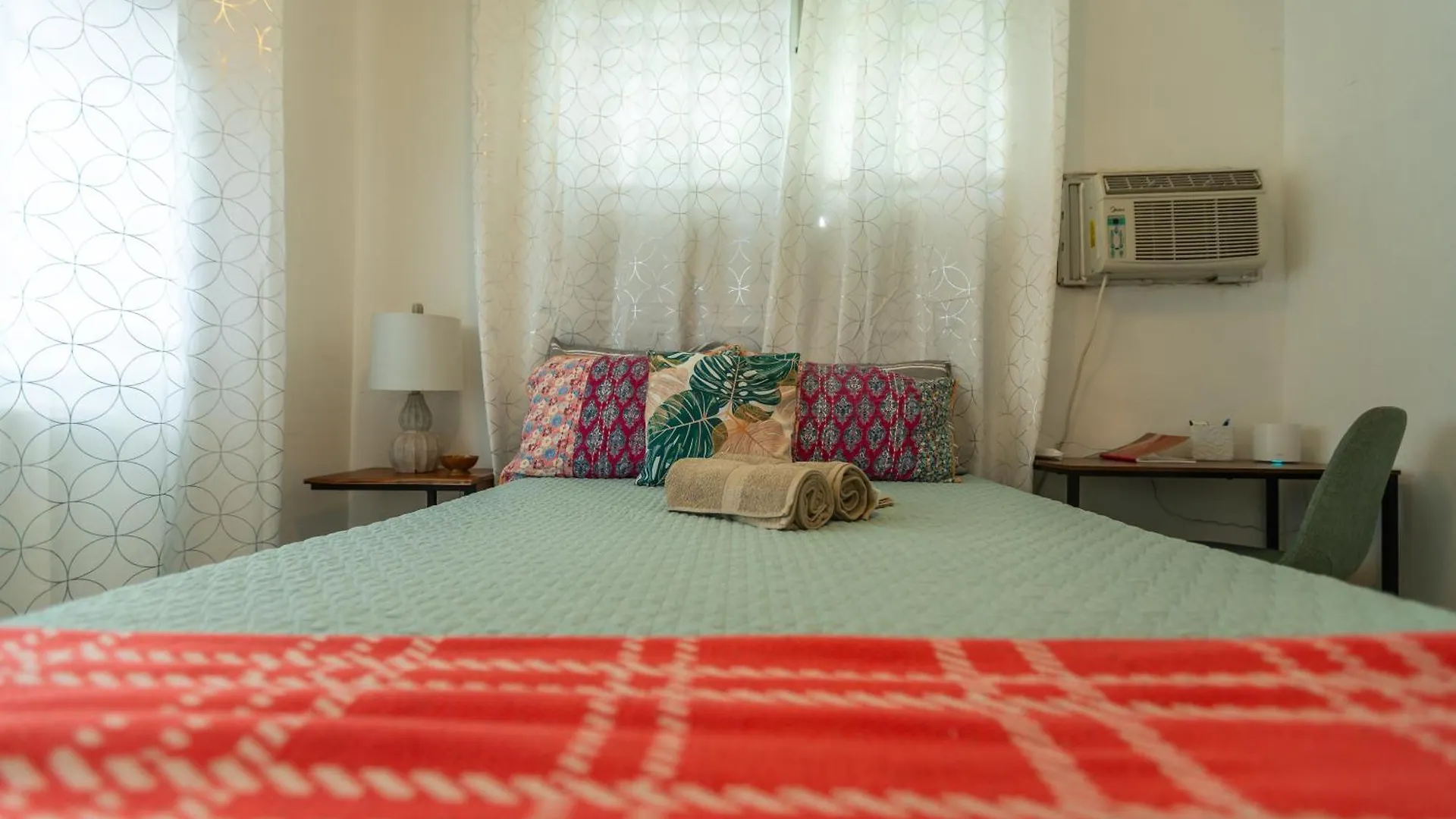 3 Bedroom Retreat In Rincon Casa Pina Suave, Rustic With Yard & Patio