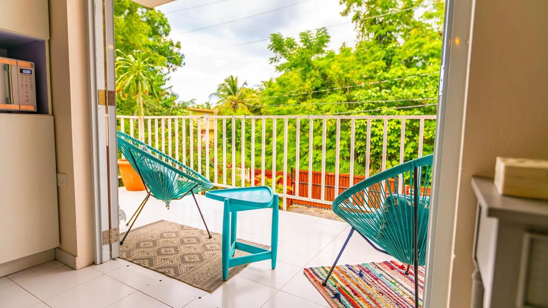 3 Bedroom Retreat In Rincon Casa Pina Suave, Rustic With Yard & Patio 0*,