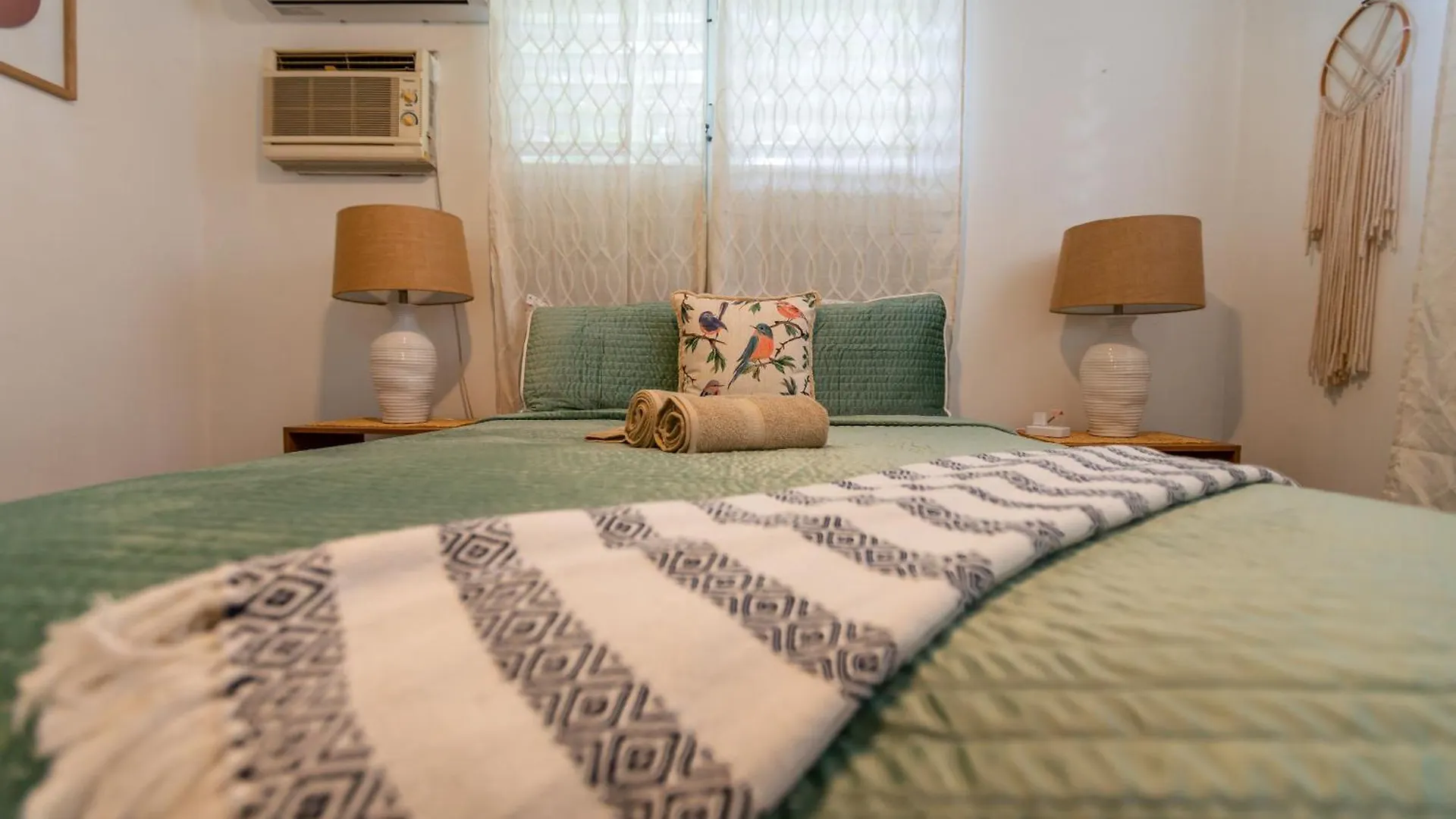 Дом отдыха 3 Bedroom Retreat In Rincon Casa Pina Suave, Rustic With Yard & Patio